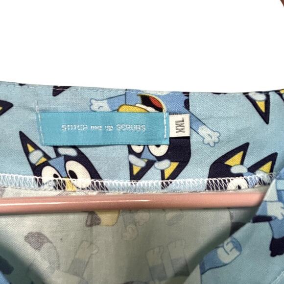 Bluey Stitch Me Up Cotton Nurse Scrubs Top from Australia Sz XXL - Picture 2 of 6